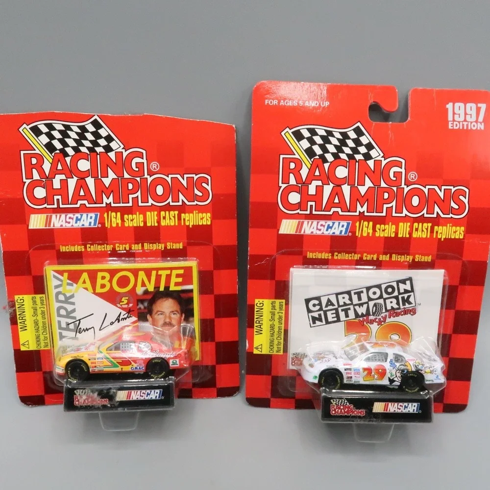 Racing Champions 1997 Cartoon Network Wacky Racing #29 & Kelloggs #5 LoAmte lot